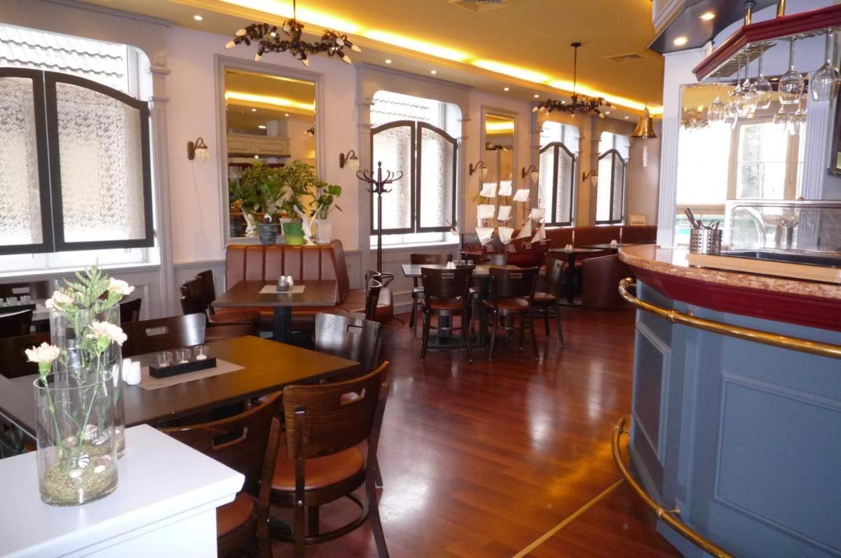 Doppelzimmer Dinner, Direkt Am Alten Strom Rostock Exterior photo